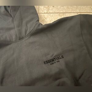 Essentials Fear of God Jet Black Pullover Hoodie, men’s XL